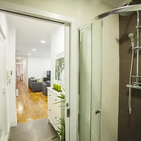 Breathtaking River View In Alfama Апартаменты