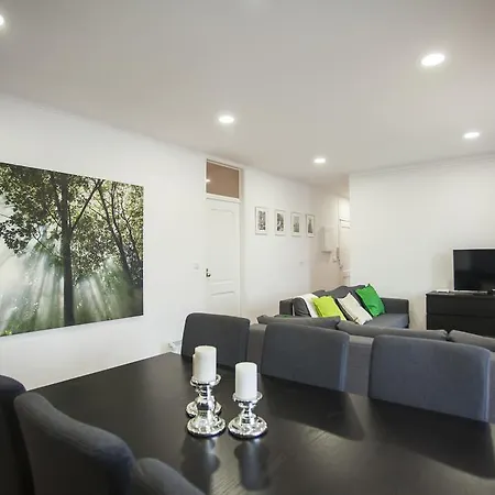 Апартаменты Breathtaking River View In Alfama Лиссабон